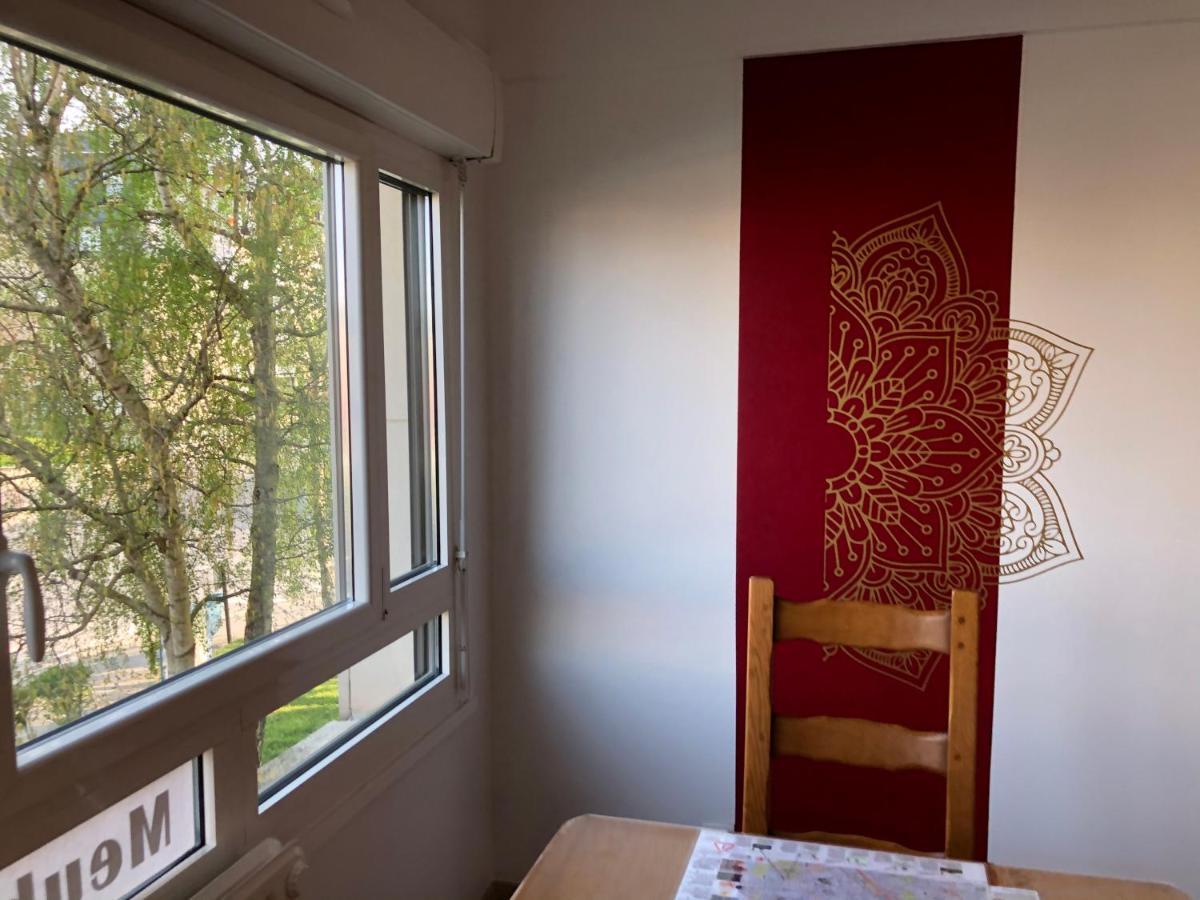 BedinReims burgundy bottle free parking&wifi free ideal 4 à 8 Adultes Esterno foto